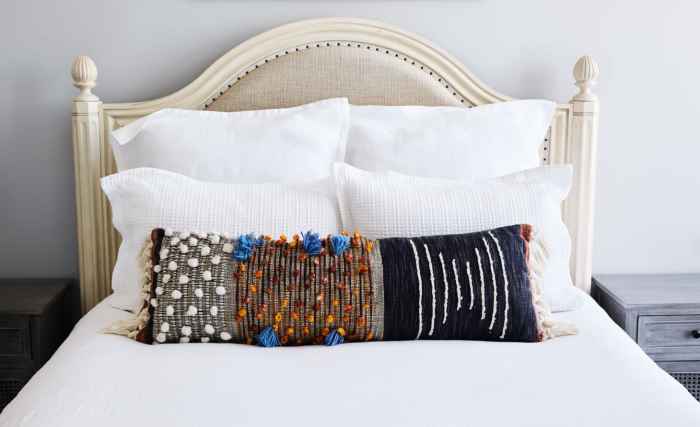 Pillow arrangement